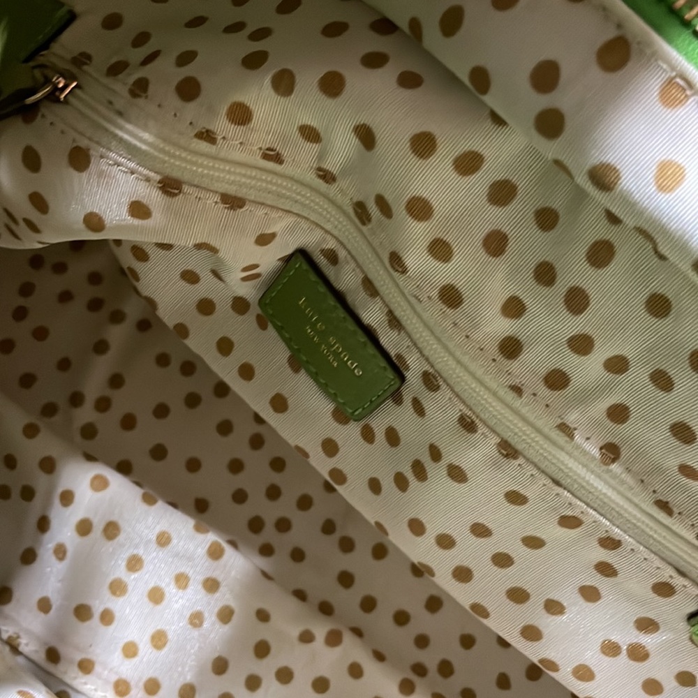 Kate Spade purse. - Picture 3 of 5